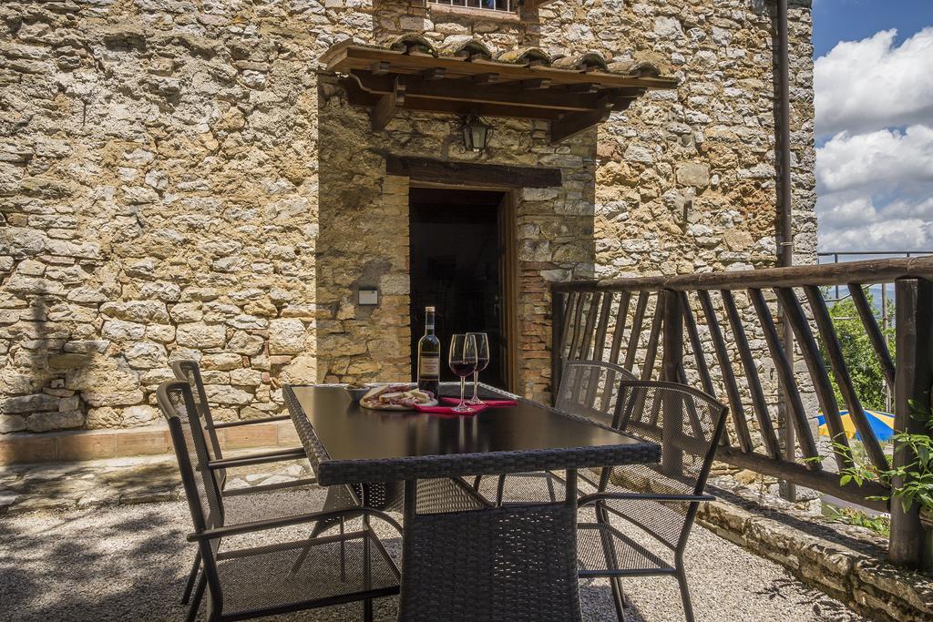 Agriturismo Monte Acuto Umbertide Habitación foto