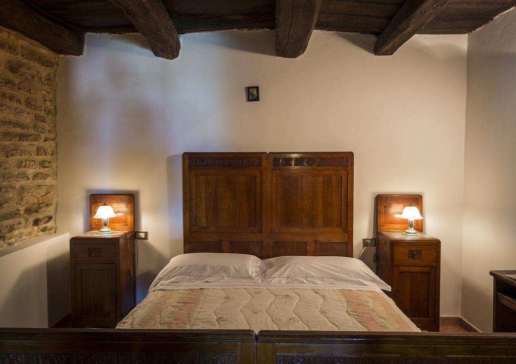 Agriturismo Monte Acuto Umbertide Habitación foto